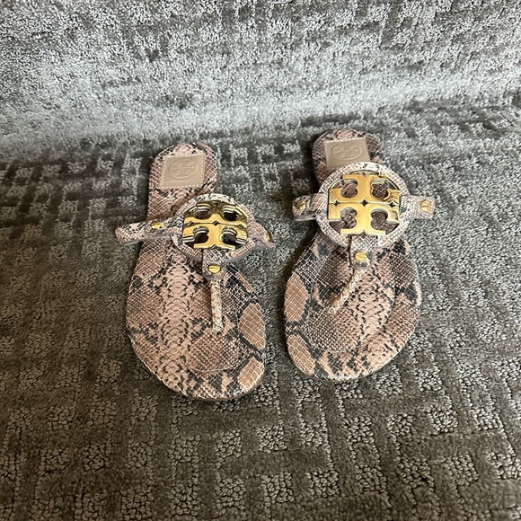 Tory Burch sandals - Picture 2 of 4